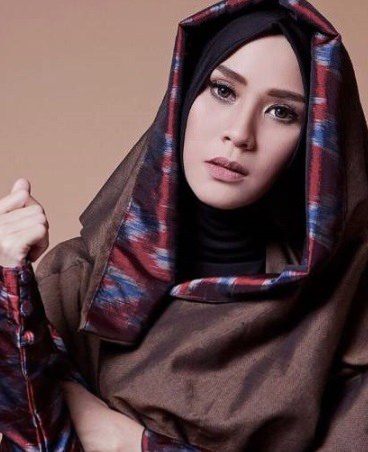2016-07-06_indonesia_indonesiadesigner_hijab_zaskiadyamecca-2.JPG