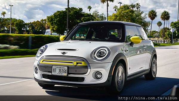 4. Mini Cooper SE.jpg 4. Mini Cooper SE.jpg