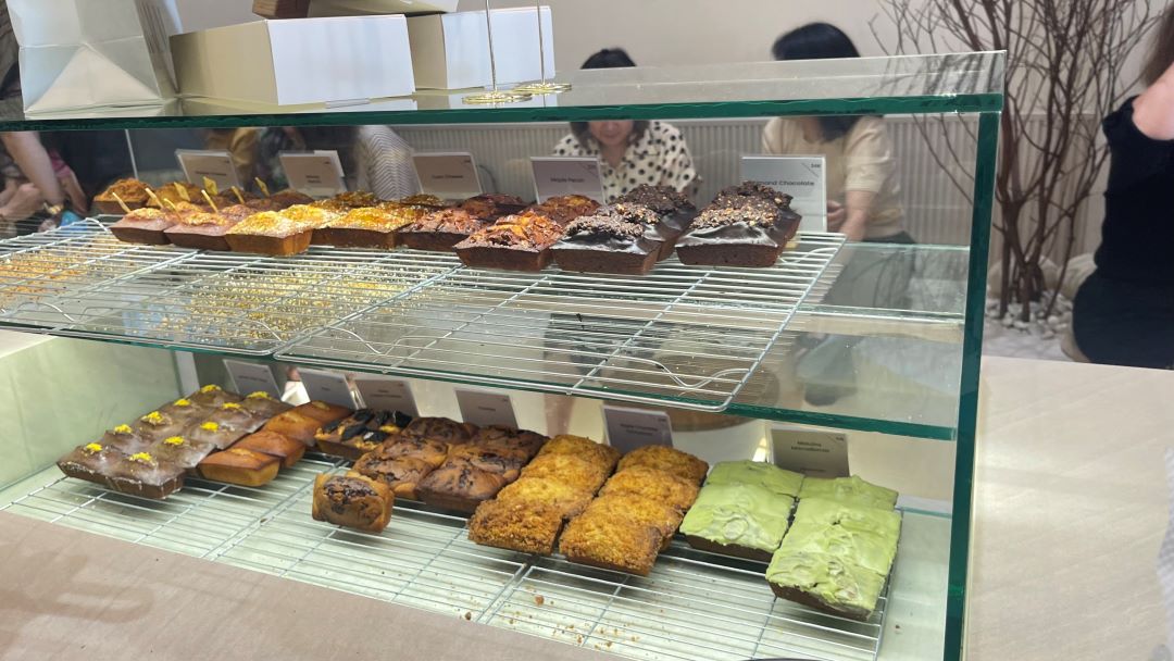 【印尼咖啡】少女心爆發!Raum Cream Café:有韓國歐巴和甜點的網美咖啡廳 - 第6張圖